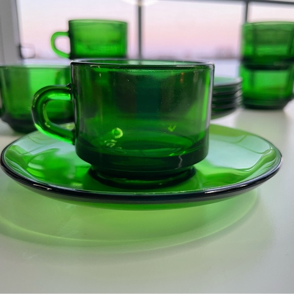 Vereco France Demitasse Espresso Vintage Cups and Saucers - Picture 10 of 10